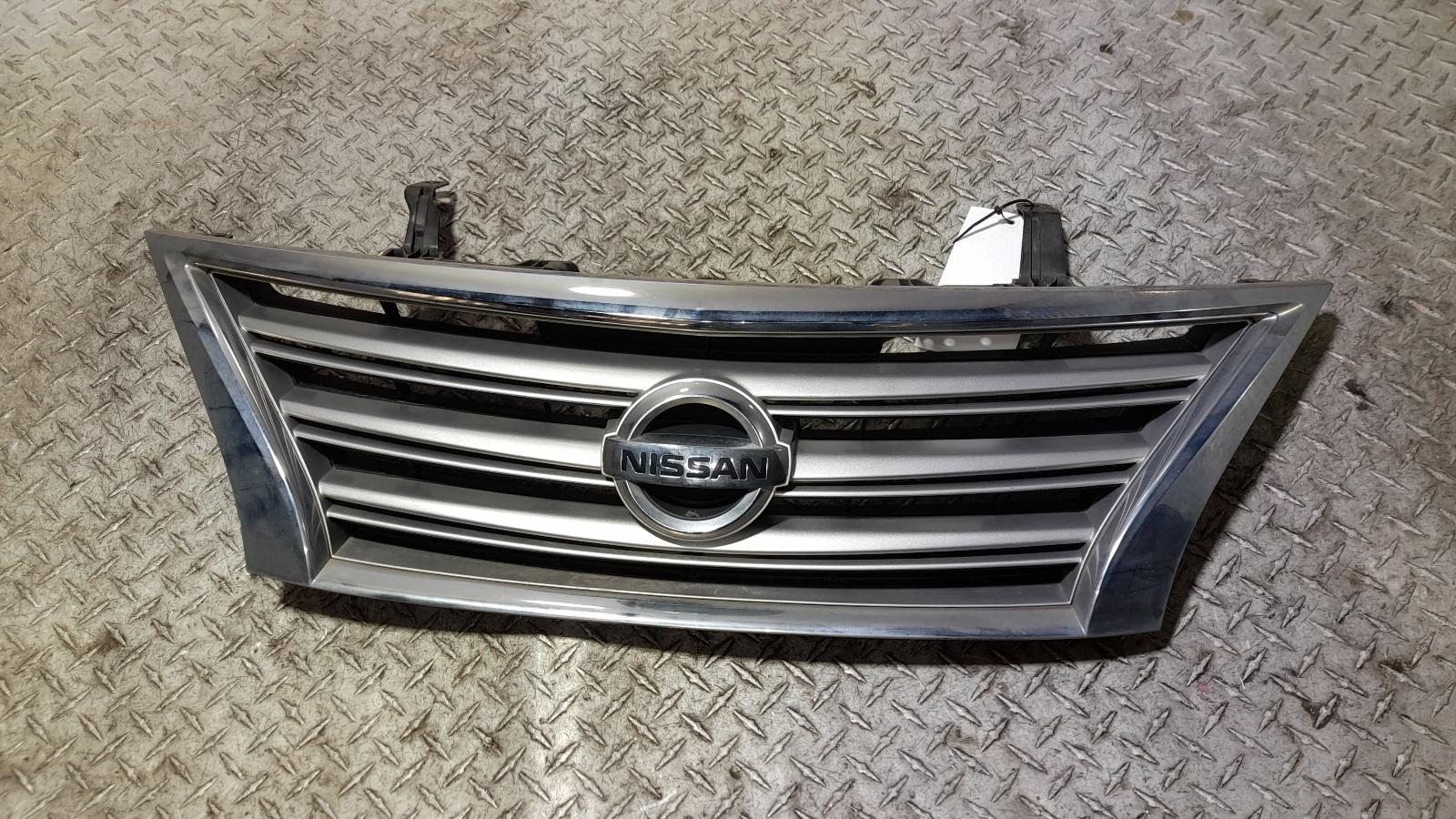 View Auto part Grille Nissan Pulsar 2016