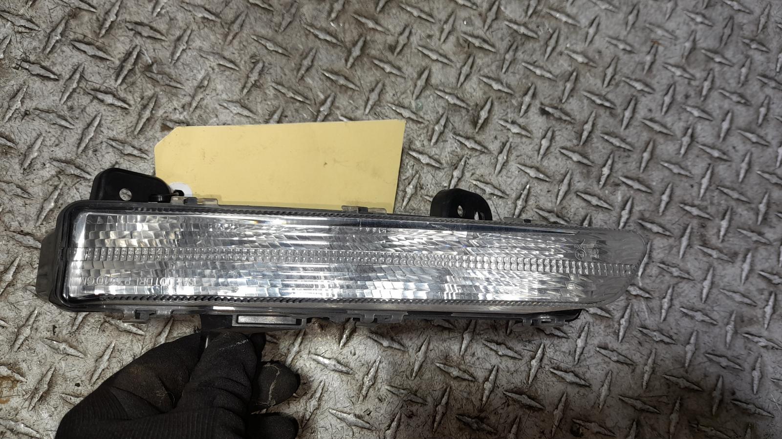 View Auto part Left Indicator/Fog/Side Holden Commodore 2017