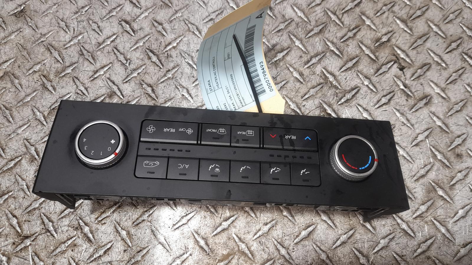 View Auto part Heater/Ac Controls Hyundai Staria 2021