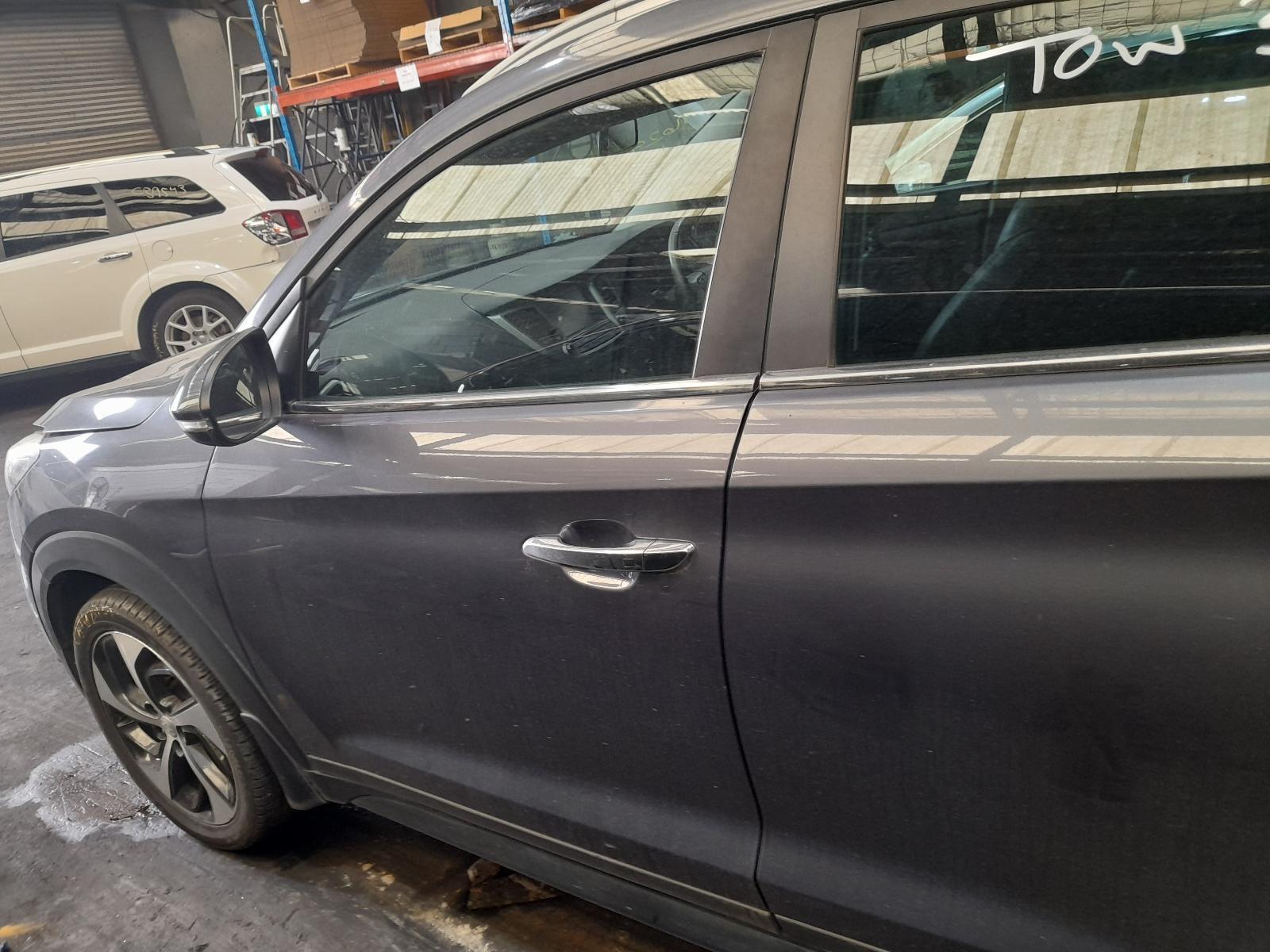 View Auto part Left Front Window Reg/Motor Hyundai Tucson 2017