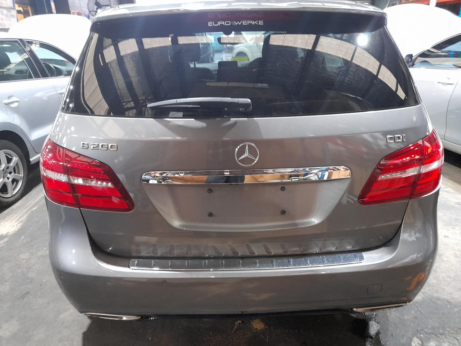 View Auto part Bootlid/Tailgate Mercedes B Class 2015