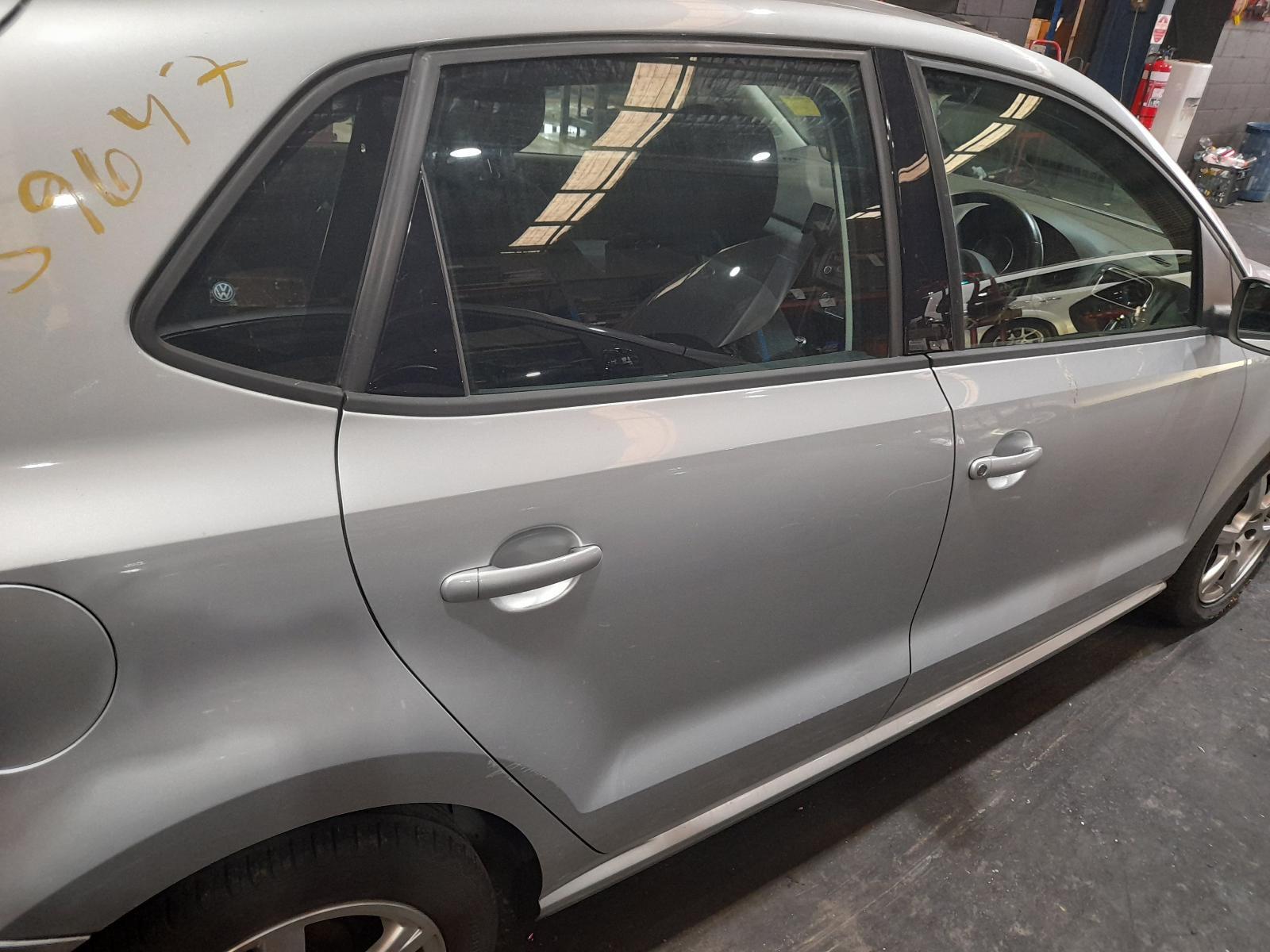 View Auto part Right Rear Door Sliding Volkswagen Polo 2012