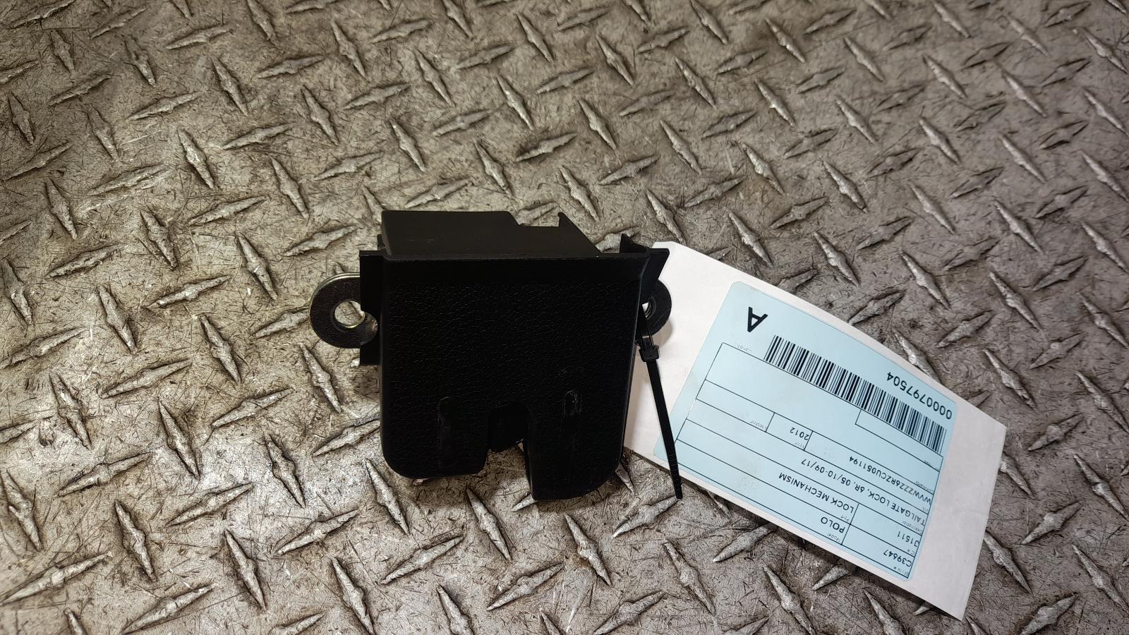 View Auto part Door/Boot/Gate Lock Volkswagen Polo 2012