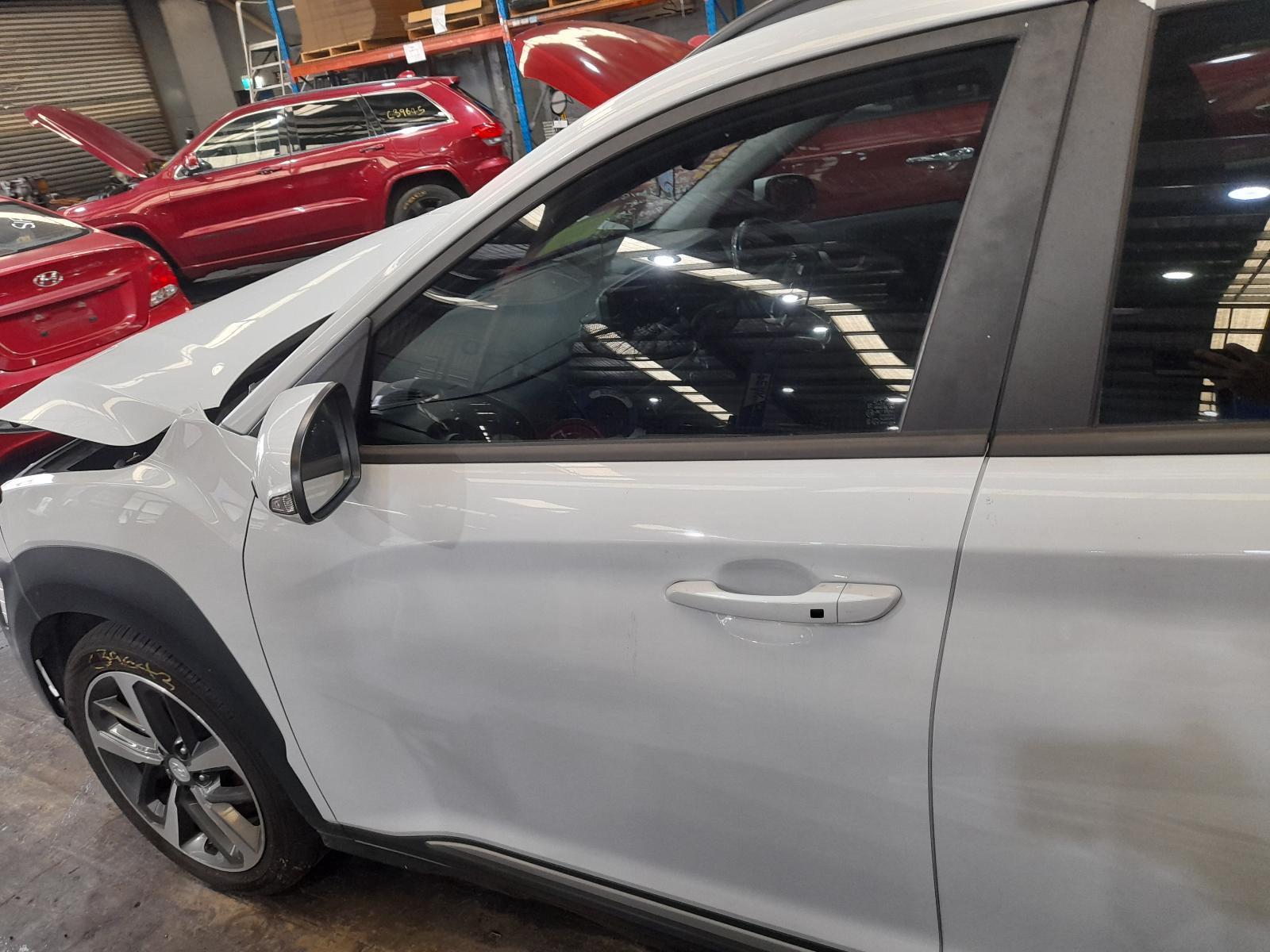 View Auto part Left Front Window Reg/Motor Hyundai Kona 2017