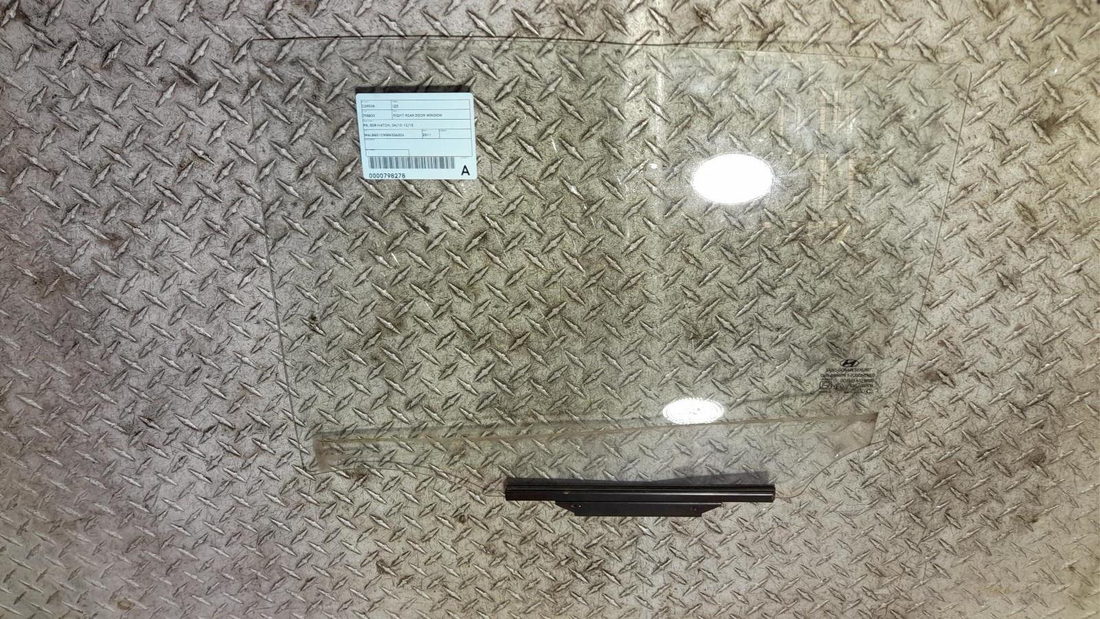 View Auto part Right Rear Door Window Hyundai I20 2011