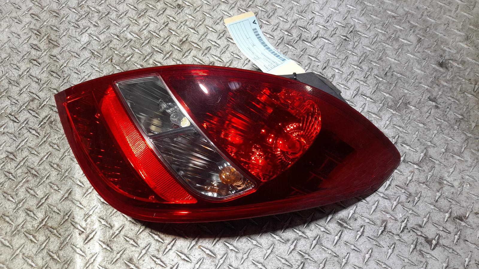 View Auto part Right Taillight Hyundai I20 2011