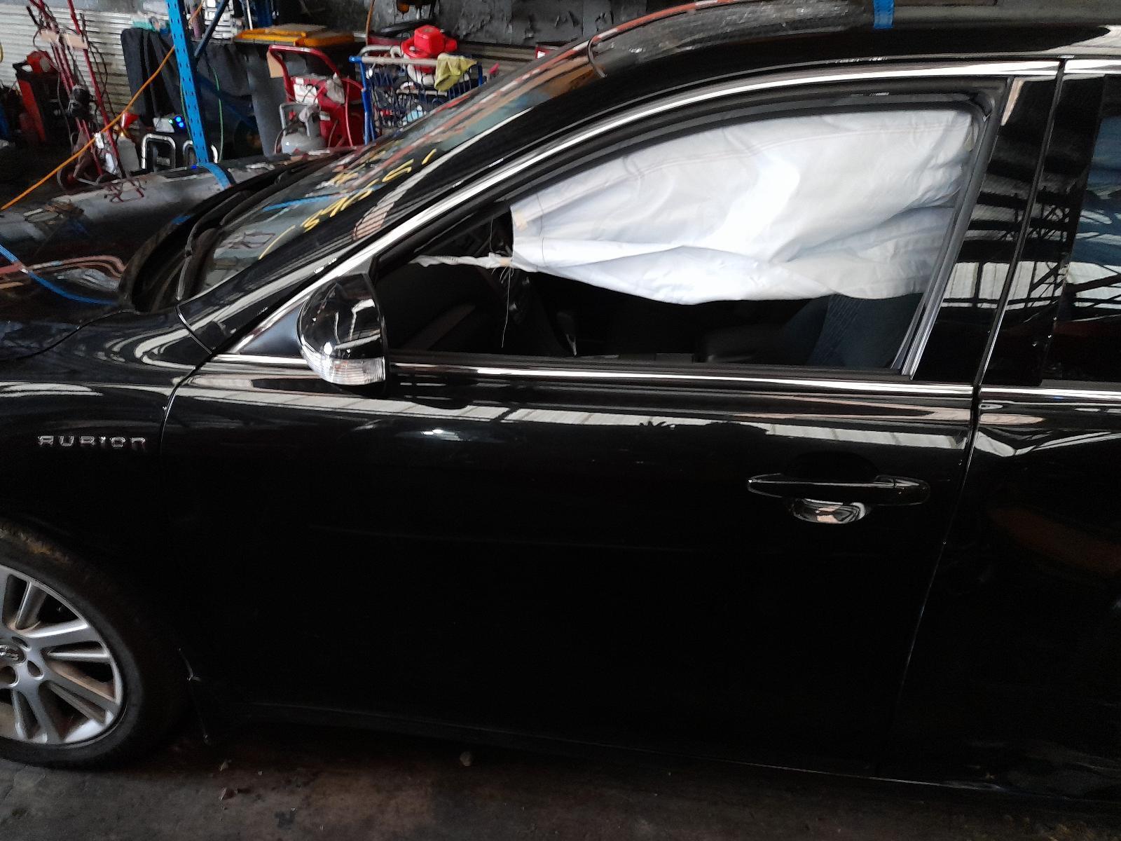 View Auto part Left Front Door Window Toyota Aurion 2011