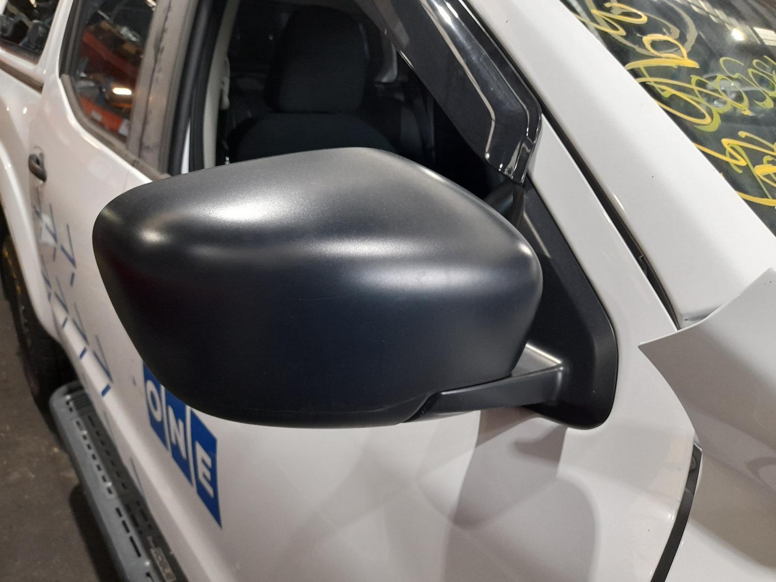 View Auto part Right Door Mirror Nissan Navara 2023