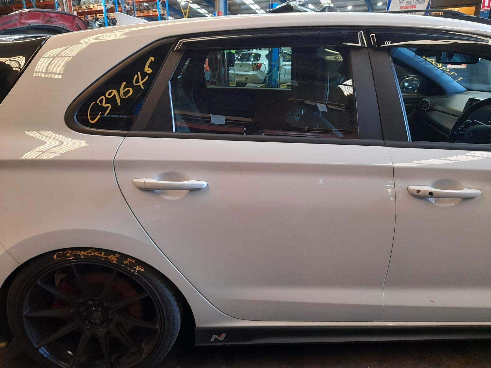 View Auto part Right Rear Side Glass Hyundai I30 2020