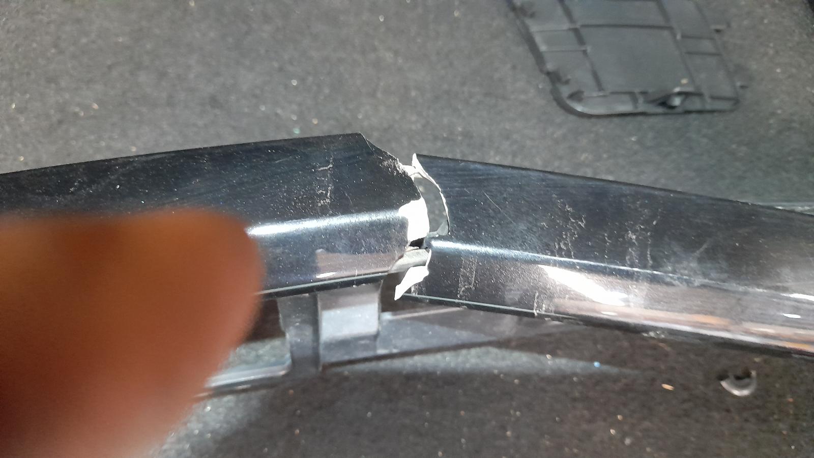 View Auto part Rear Garnish Mazda 3 2014