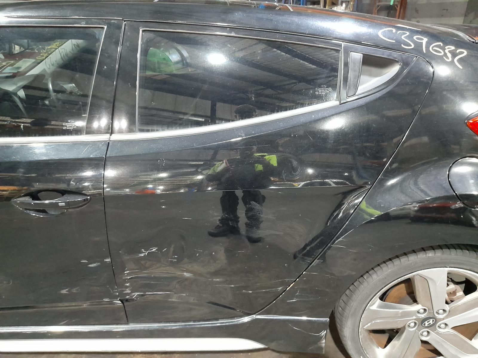 View Auto part Left Rear Door Window Hyundai Veloster 2012