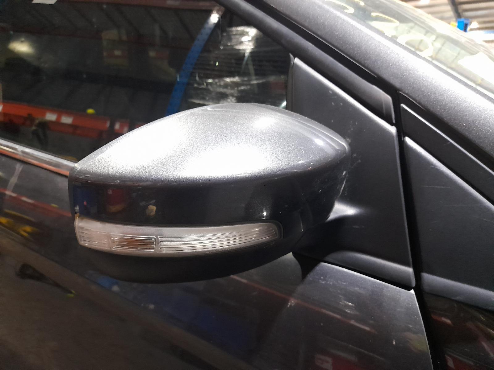 View Auto part Right Door Mirror Ford Kuga 2016