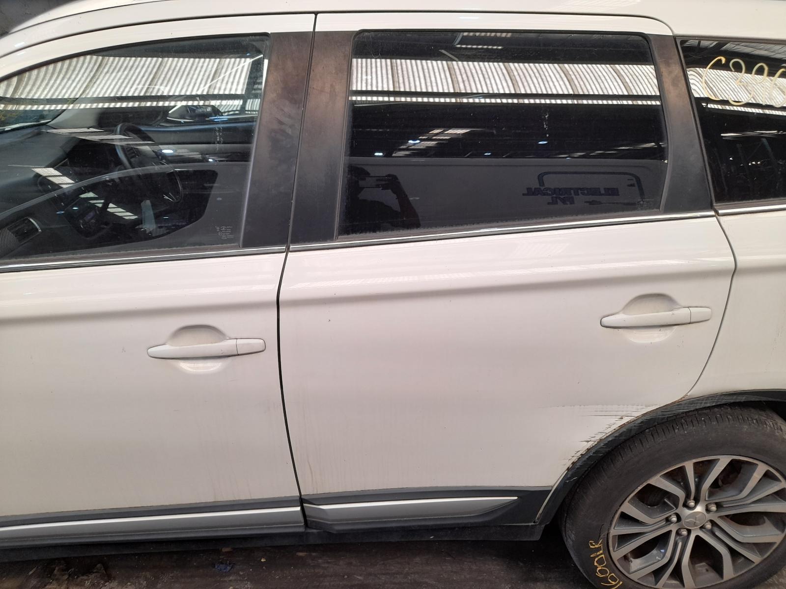 View Auto part Left Rear Door Window Mitsubishi Outlander 2017