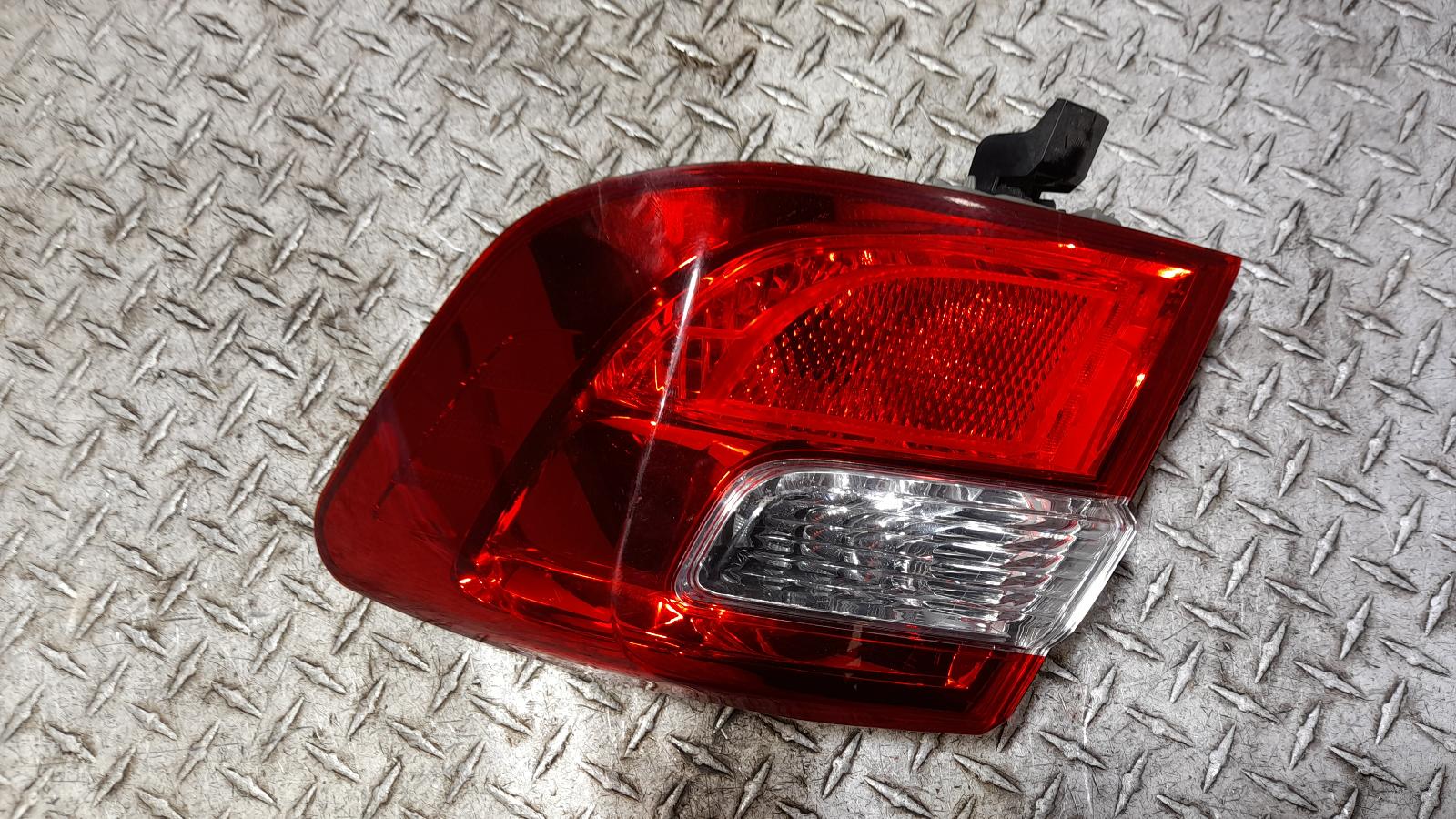View Auto part Right Taillight Toyota Aurion 2016