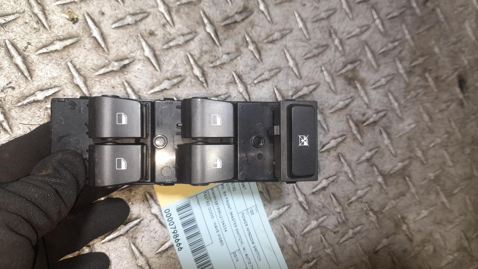 View Auto part Pwr Dr Wind Switch Hyundai I30 2019
