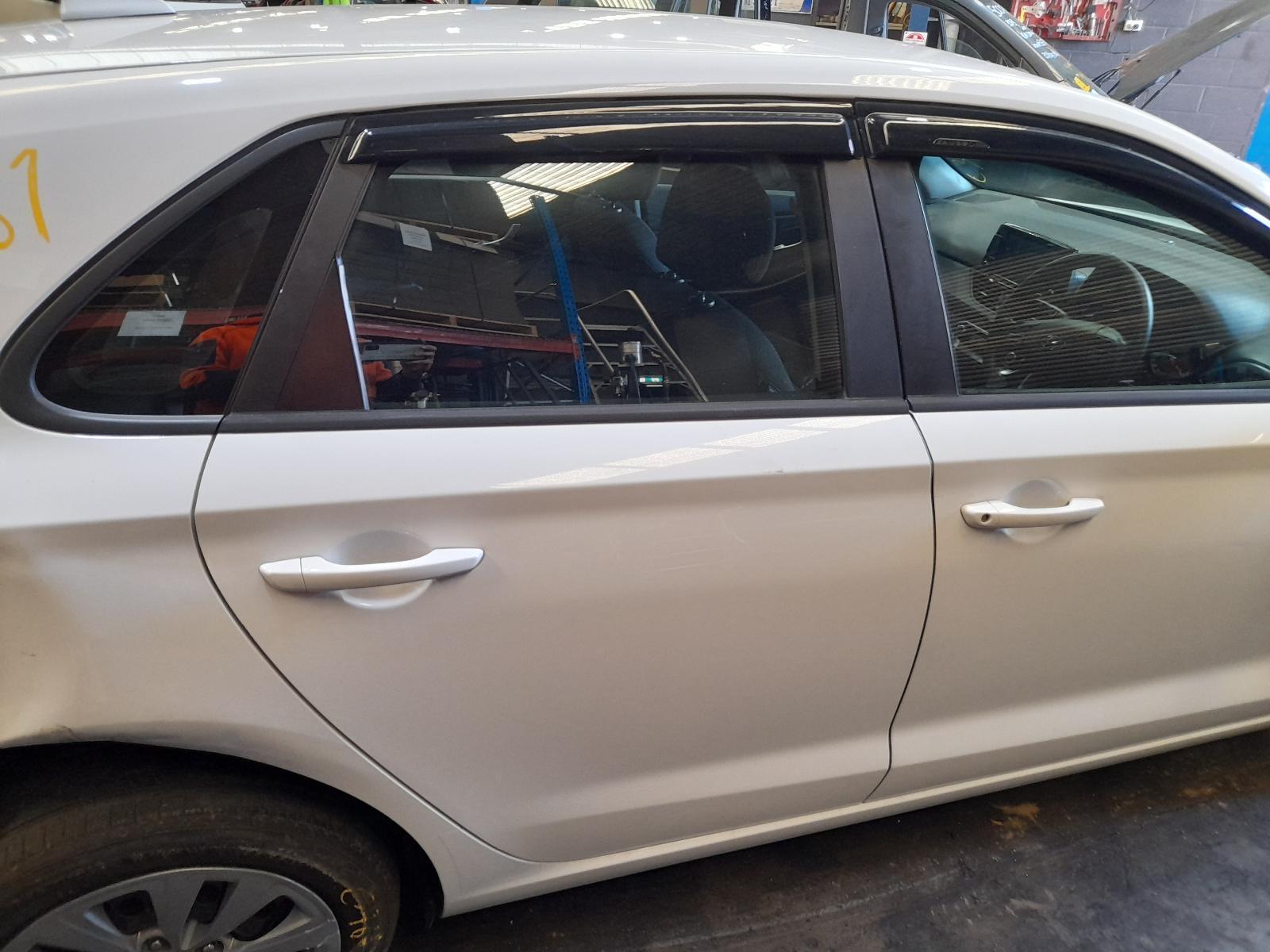 View Auto part Right Rear Wnd Reg/Motor Hyundai I30 2019