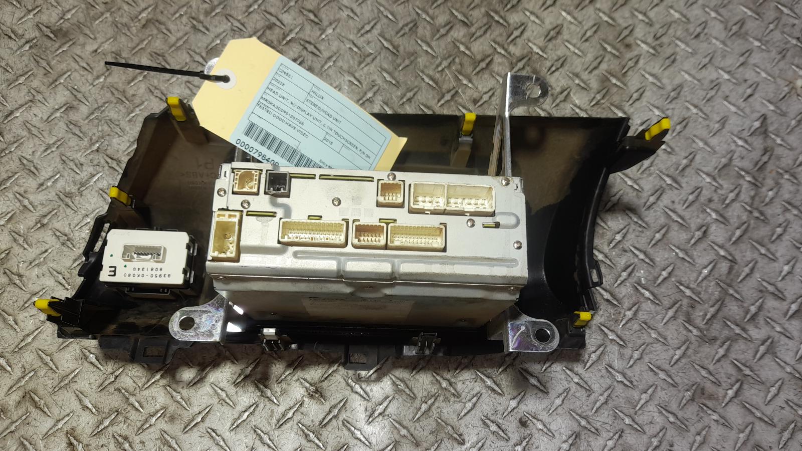 View Auto part Radio/Cd/Dvd/Sat/Tv Toyota Hilux 2018