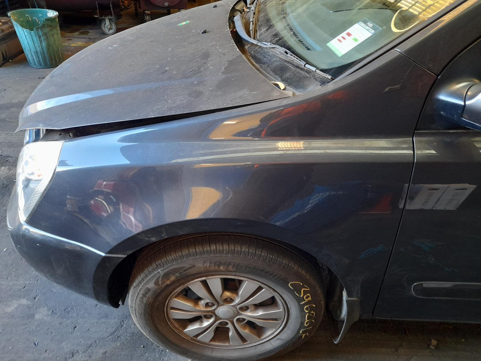 View Auto part Left Guard Kia Carnival/grand Carnival 2013