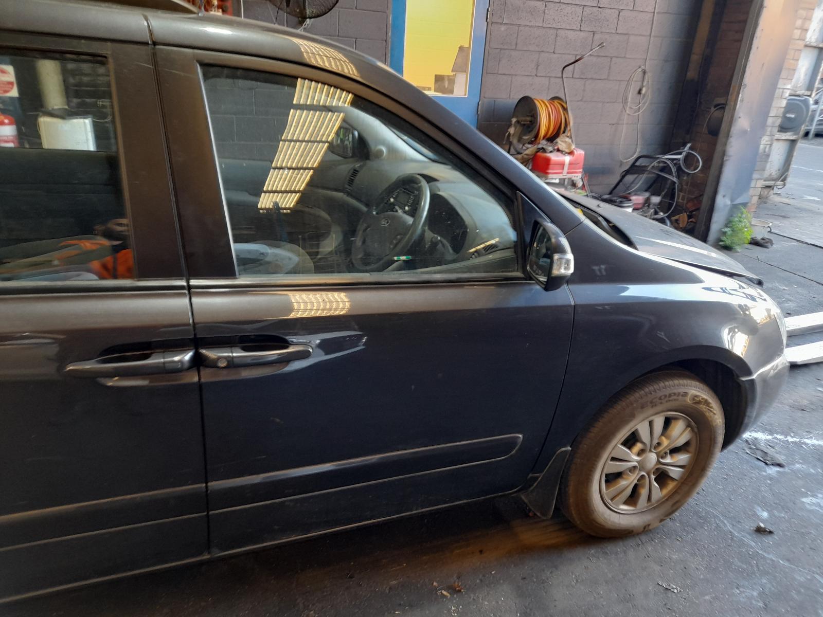 View Auto part Right Front Door Window Kia Carnival/grand Carnival 2013