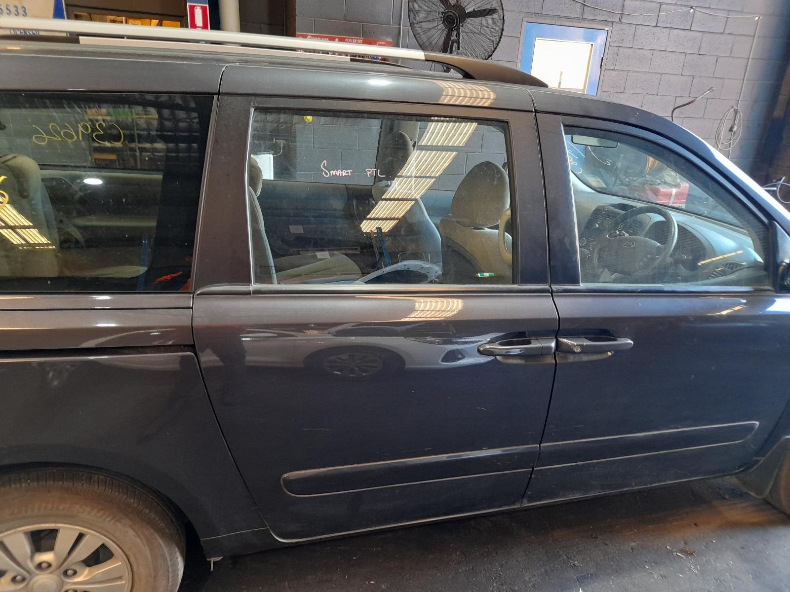 View Auto part Right Rear Wnd Reg/Motor Kia Carnival/grand Carnival 2013