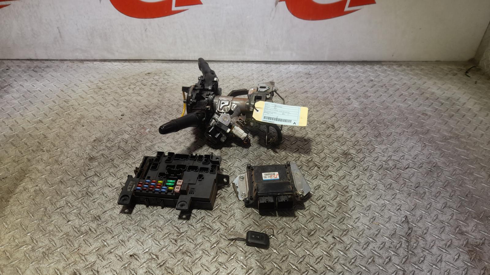 View Auto part Ecu Mitsubishi Outlander 2021