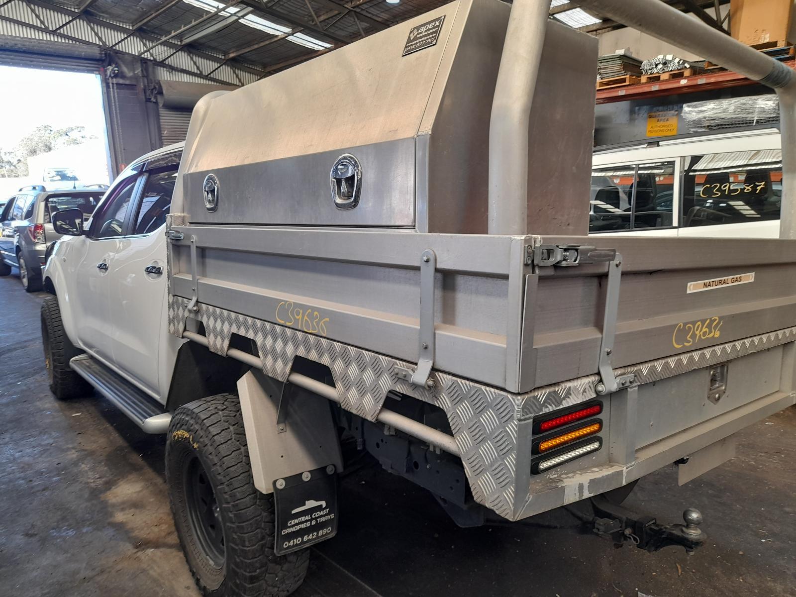 View Auto part Rear/Tailgate Glass Nissan Navara 2018