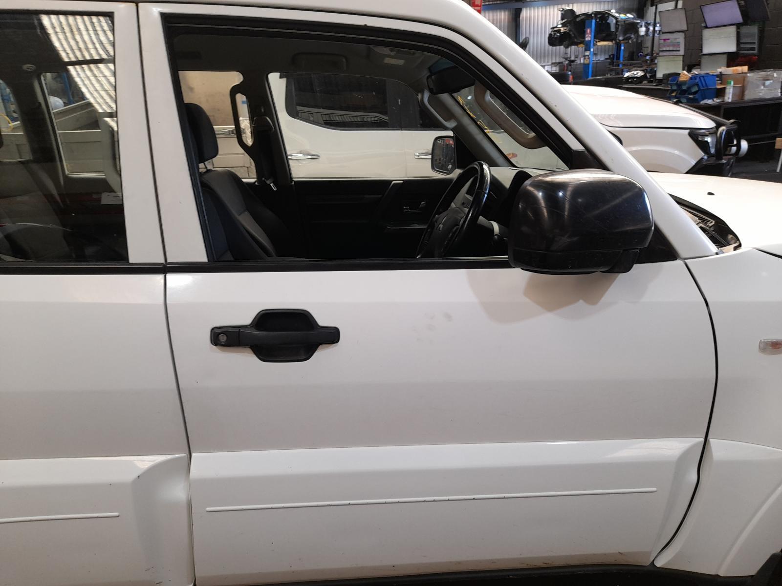 View Auto part Right Front Door Window Mitsubishi Pajero 2014