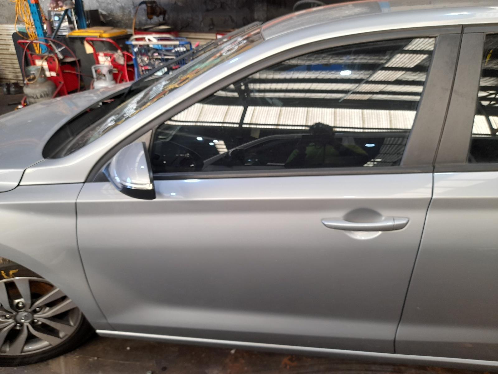 View Auto part Left Front Door Hyundai I30 2019