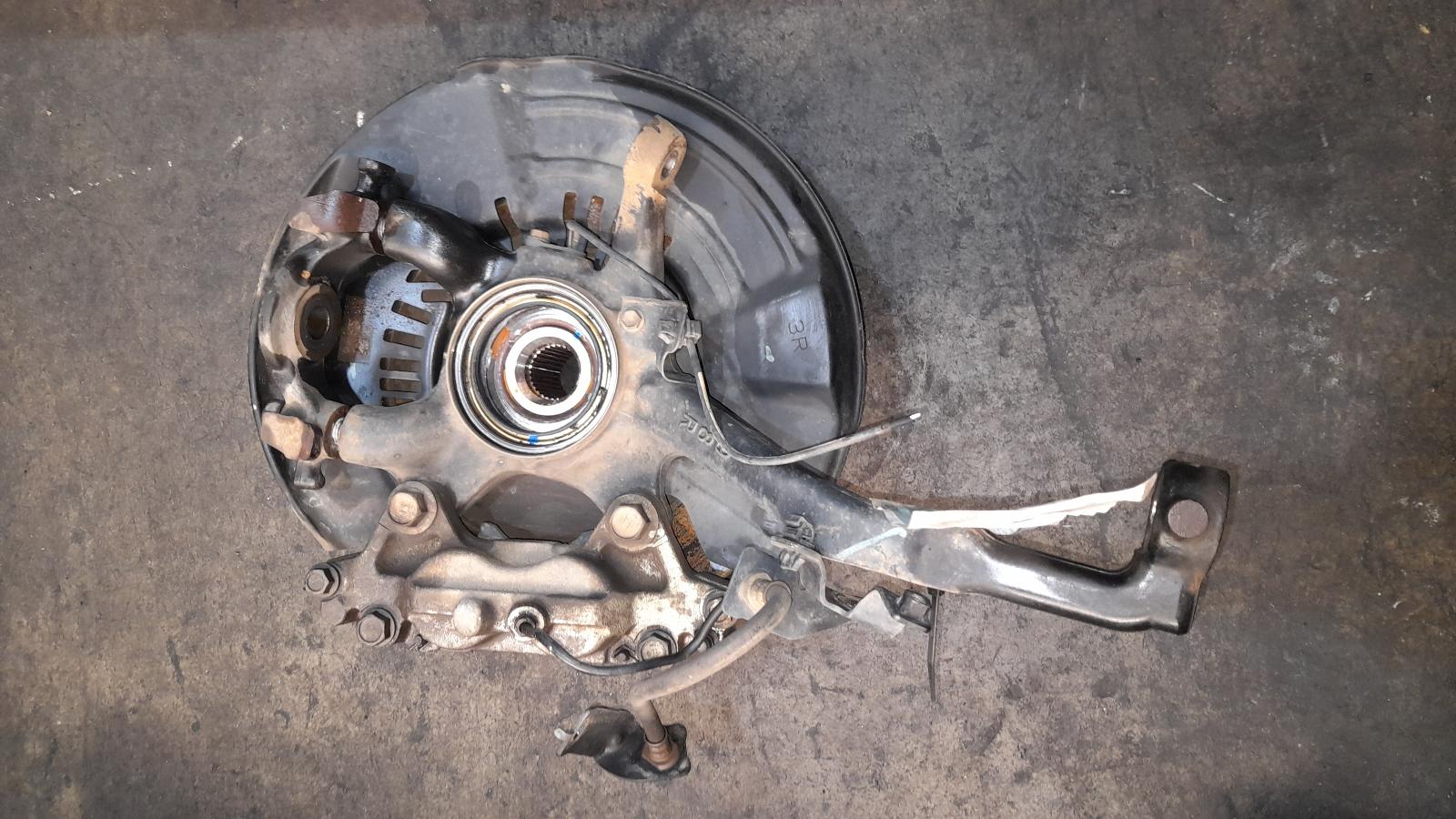 View Auto part Right Front Hub Assembly Toyota Hilux 2018