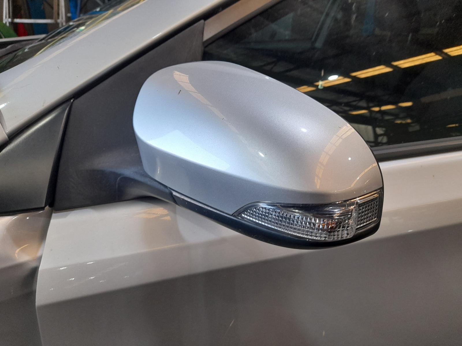 View Auto part Left Door Mirror Toyota Corolla 2017