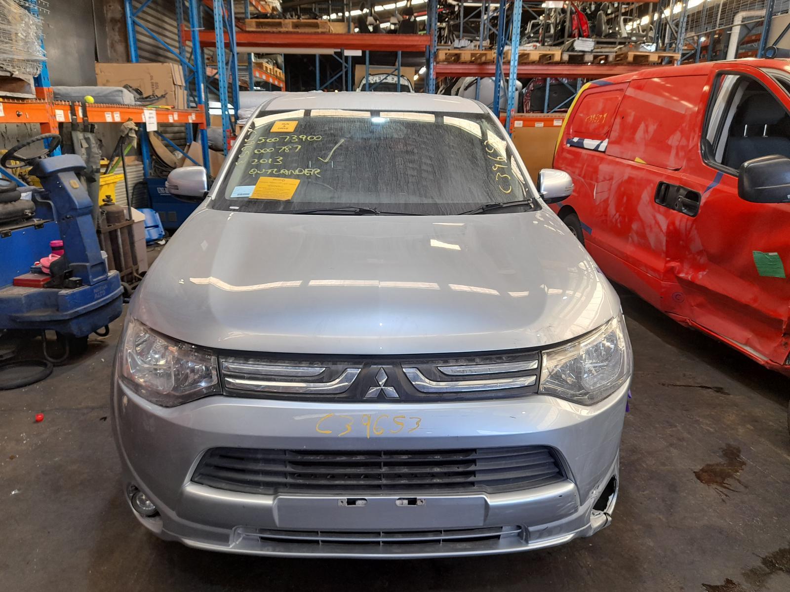 View Auto part Trans/Gearbox Mitsubishi Outlander 2012