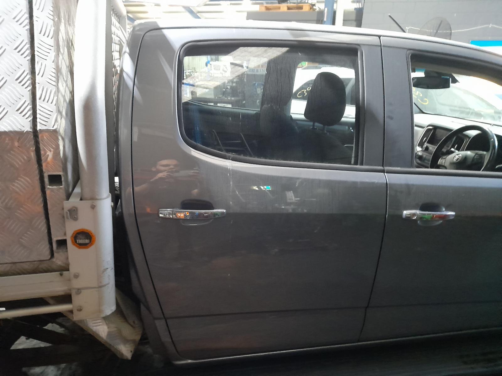 View Auto part Right Rear Door Sliding Holden Colorado 2017
