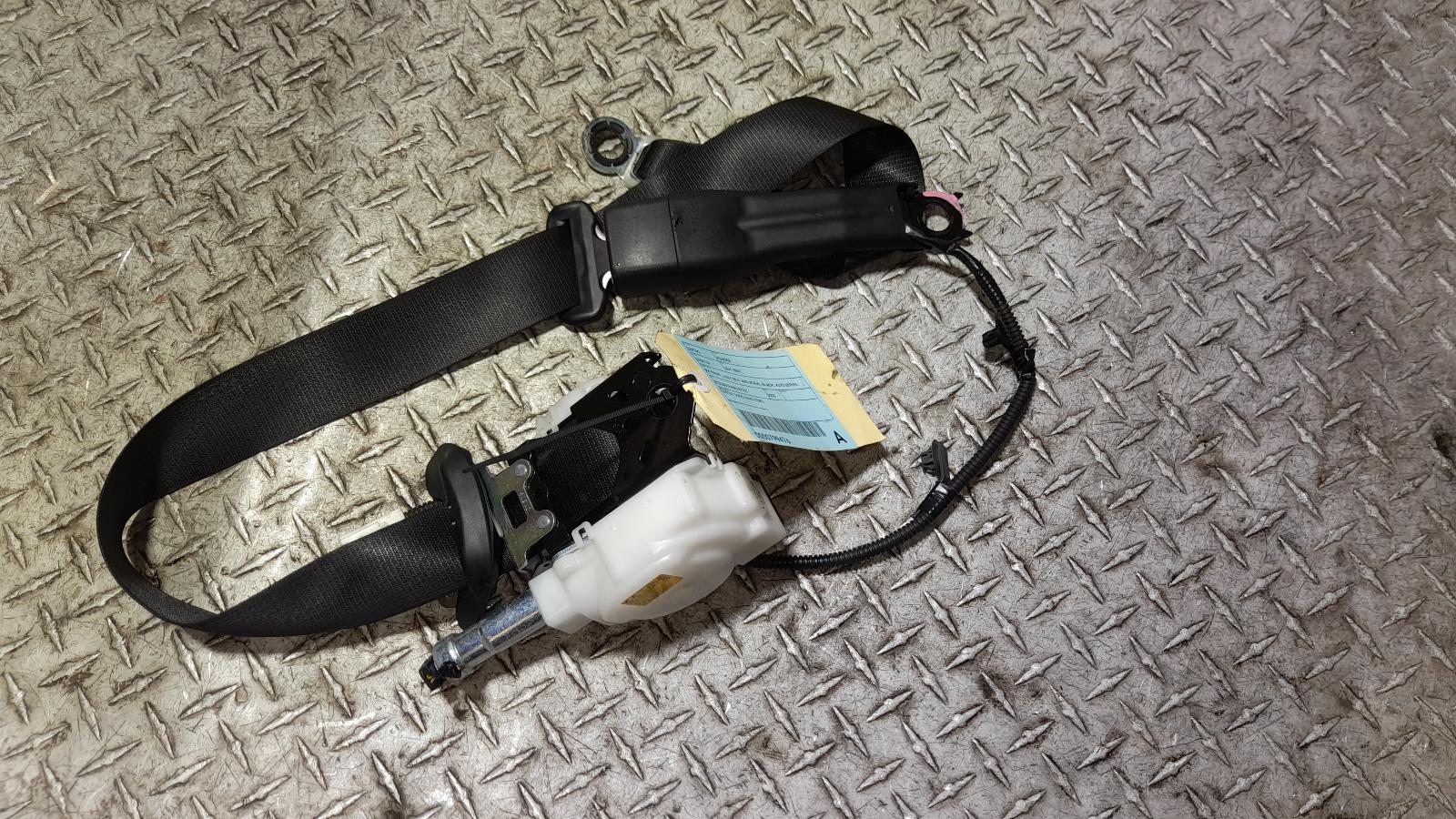 View Auto part Seatbelt/Stalk Toyota Kluger 2023