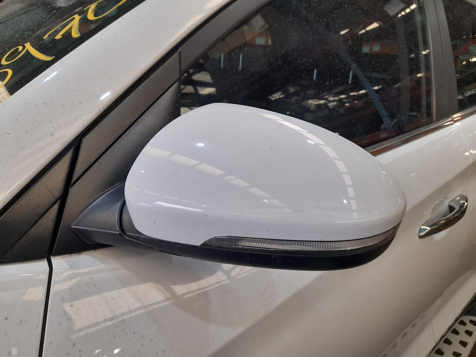 View Auto part Left Door Mirror Hyundai Tucson 2016