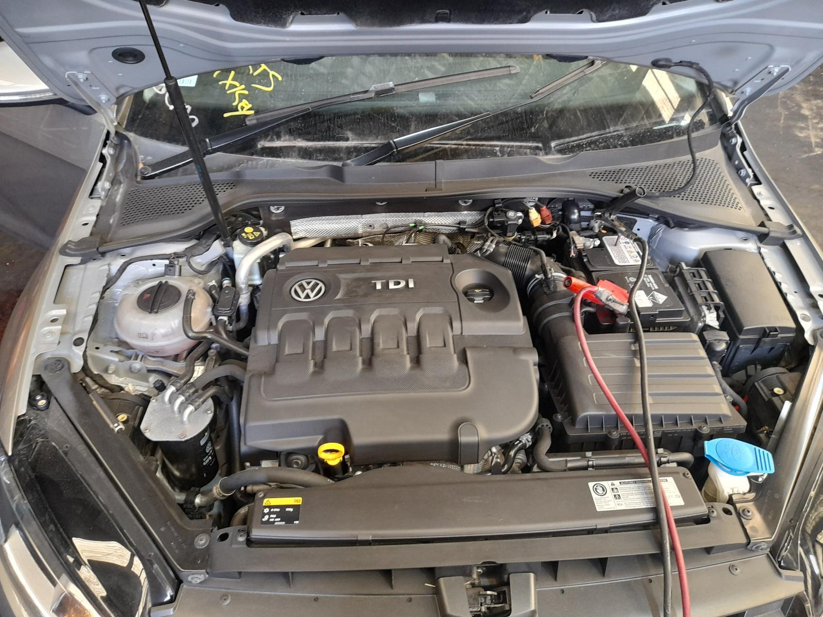 View Auto part Engine Volkswagen Golf 2014