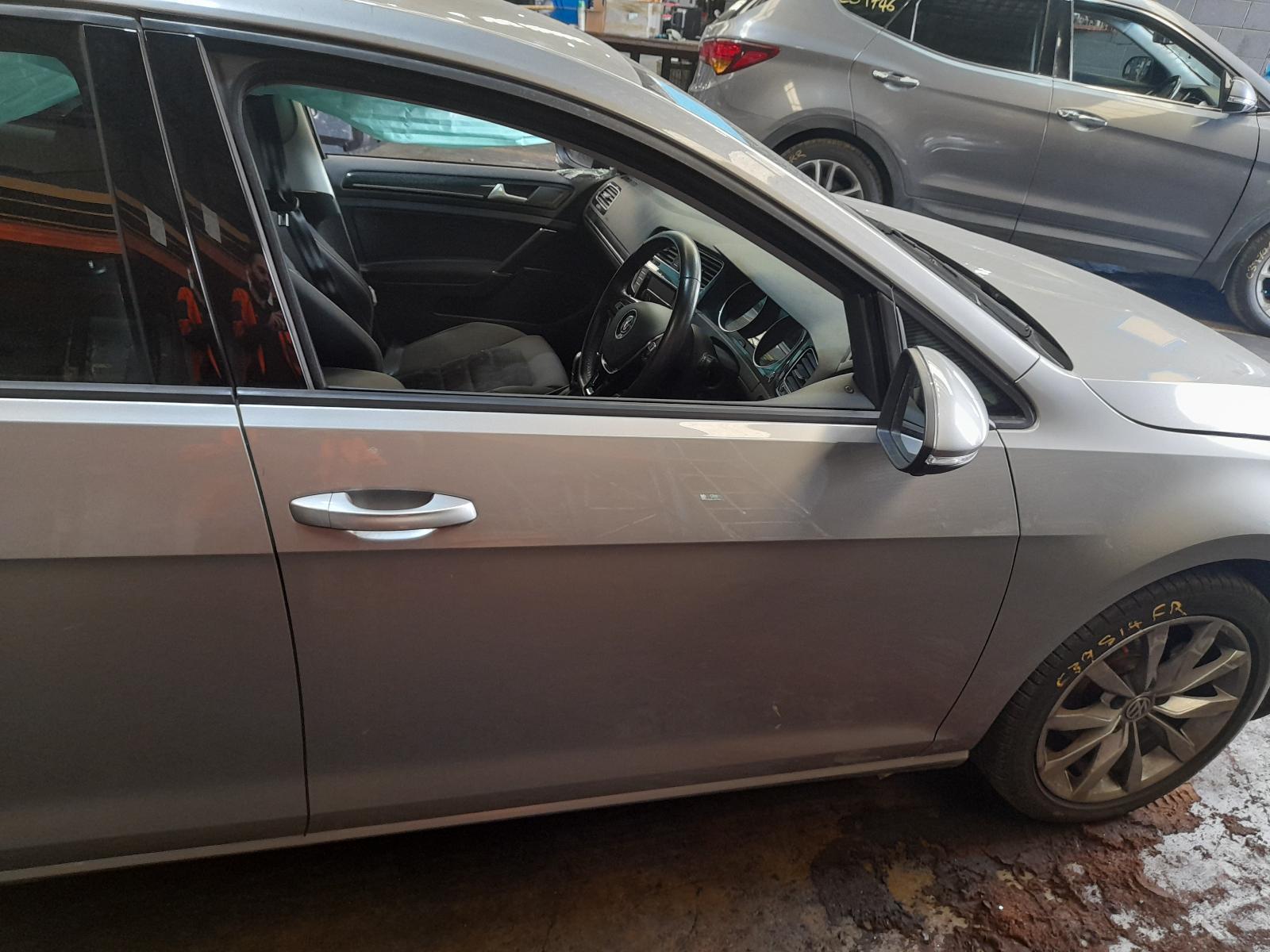 View Auto part Right Front Door Volkswagen Golf 2014