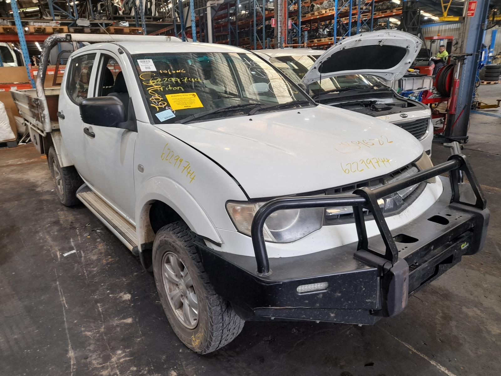 View Auto part Trans/Gearbox Mitsubishi Triton 2014
