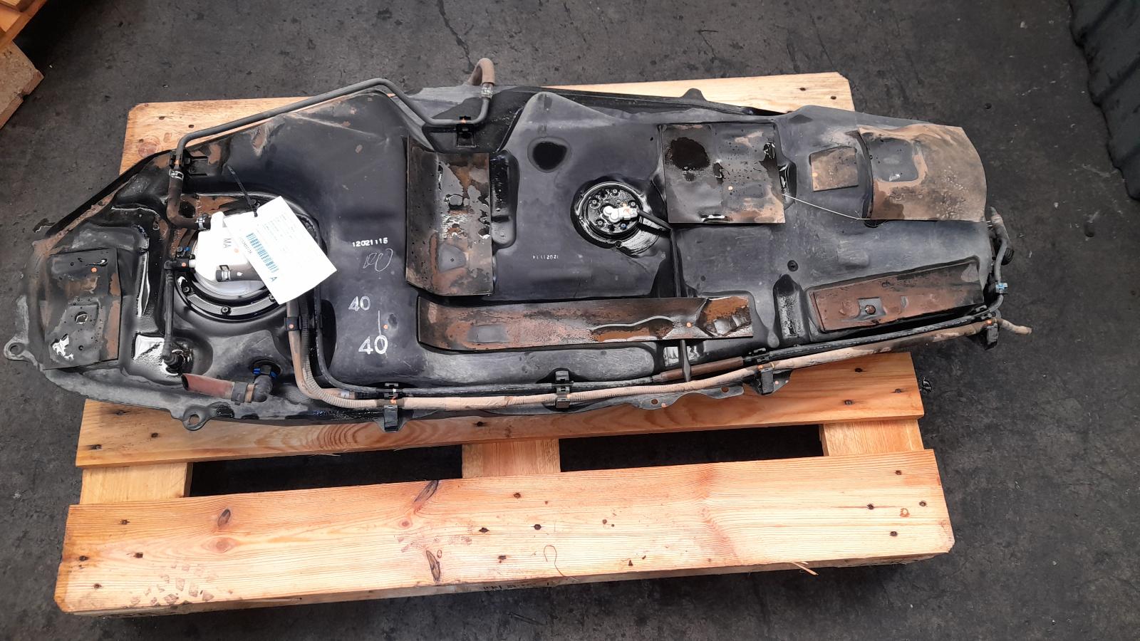 View Auto part Fuel Tank Toyota Rav4 2012