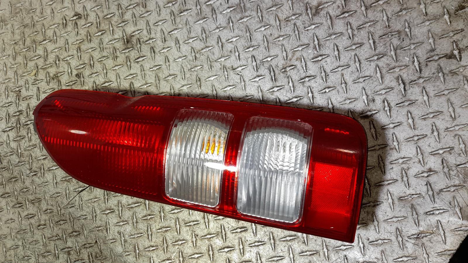 View Auto part Right Taillight Toyota Hiace 2016