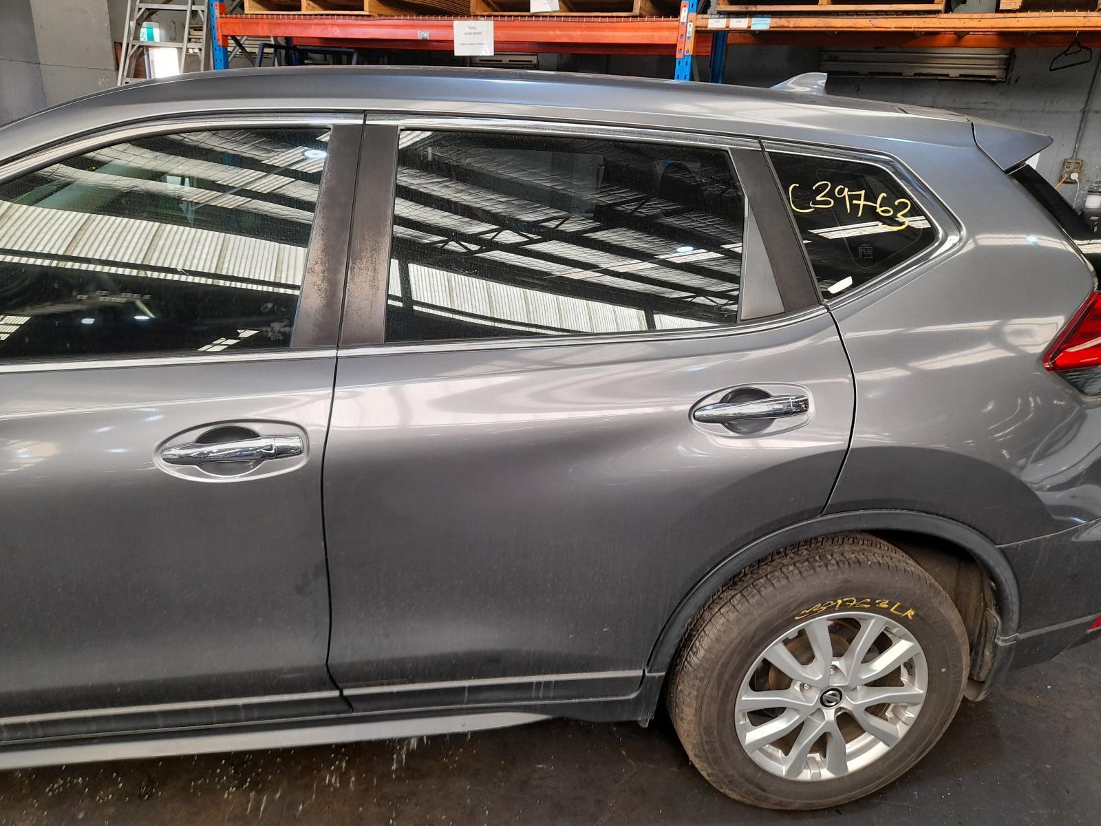 View Auto part Left Rear Door/Sliding Nissan Xtrail 2017