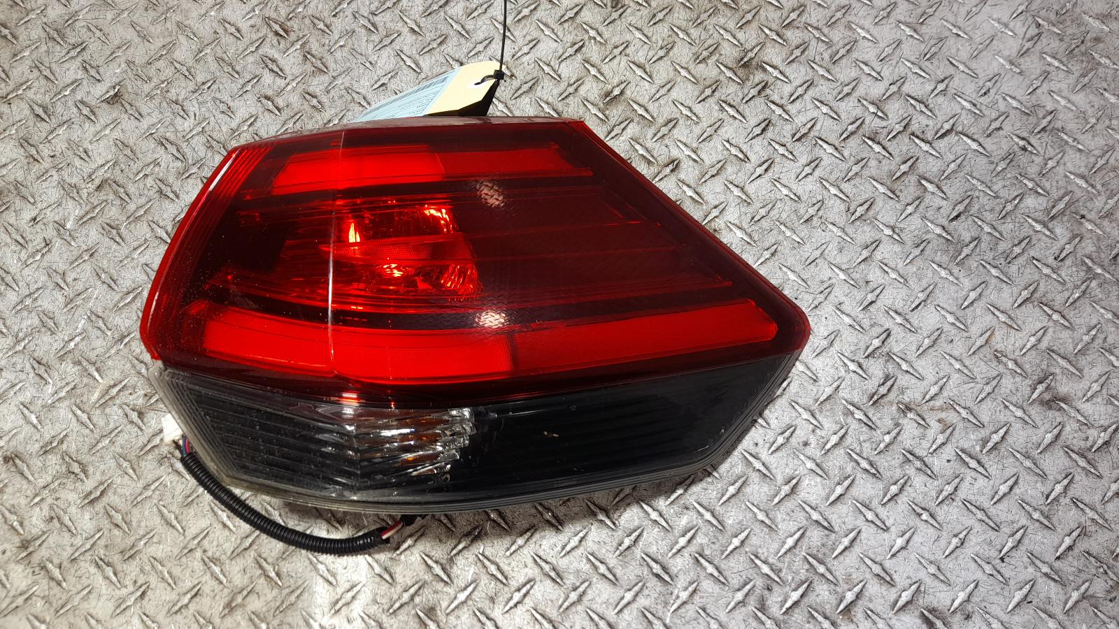 View Auto part Right Taillight Nissan Xtrail 2017