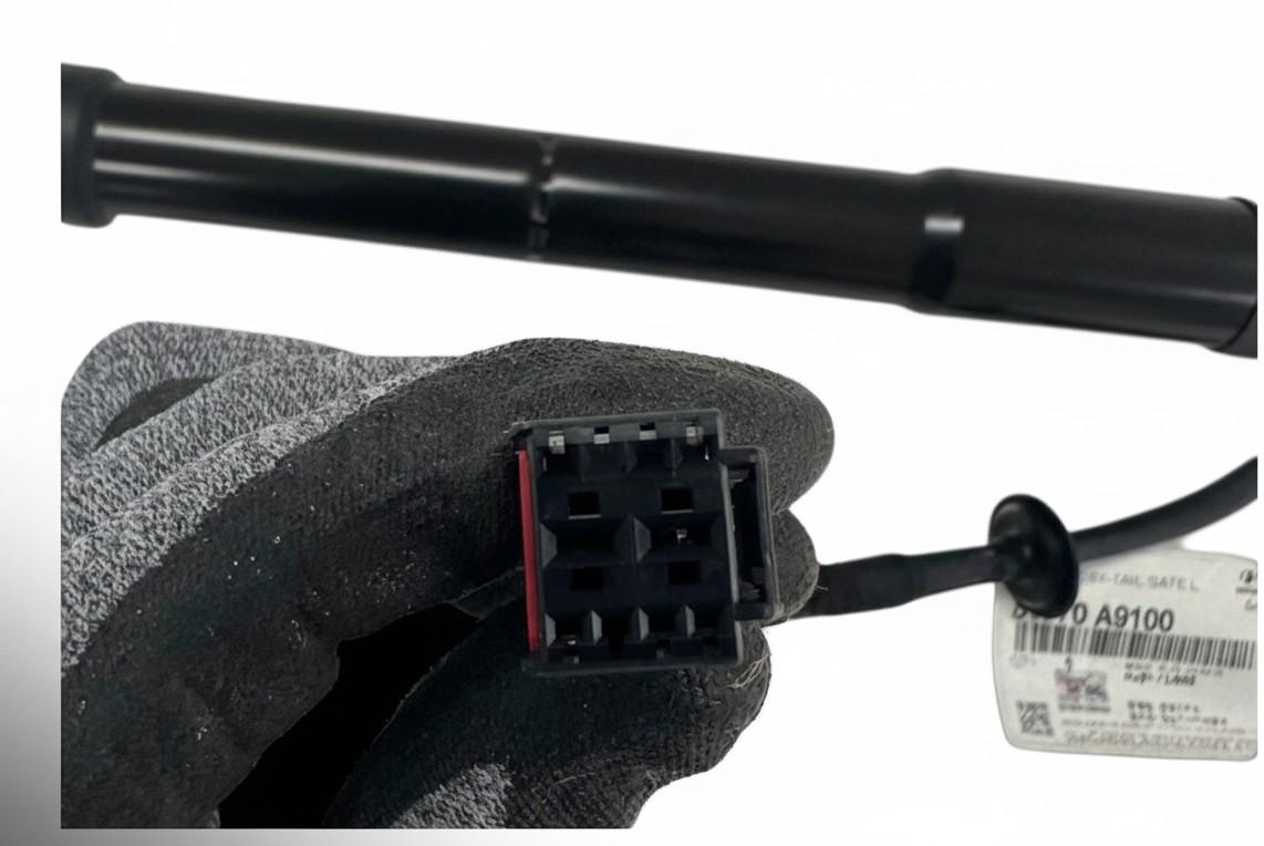 View Auto part Hatch Strut Kia Carnival/grand Carnival 2018