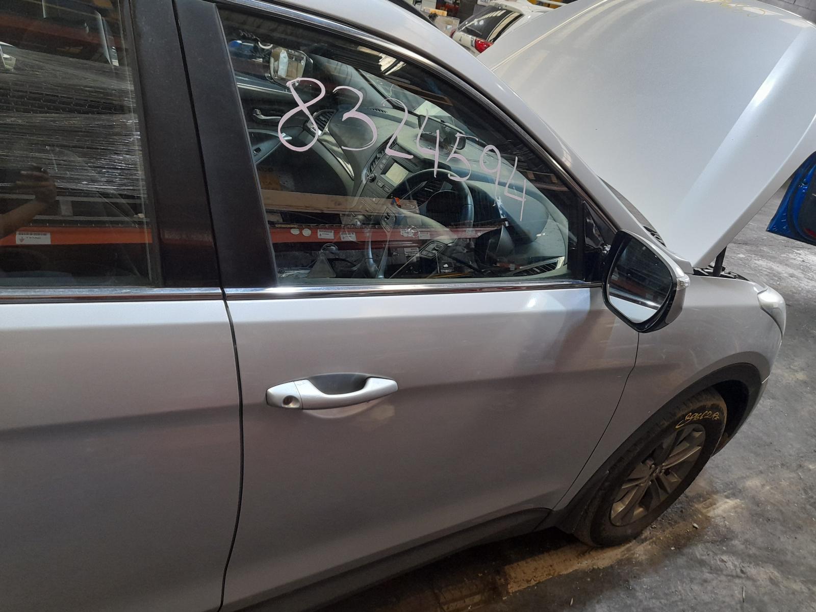 View Auto part Right Front Door Hyundai Santa Fe 2012