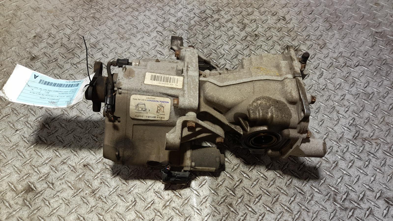 View Auto part Differential Centre Hyundai Santa Fe 2012