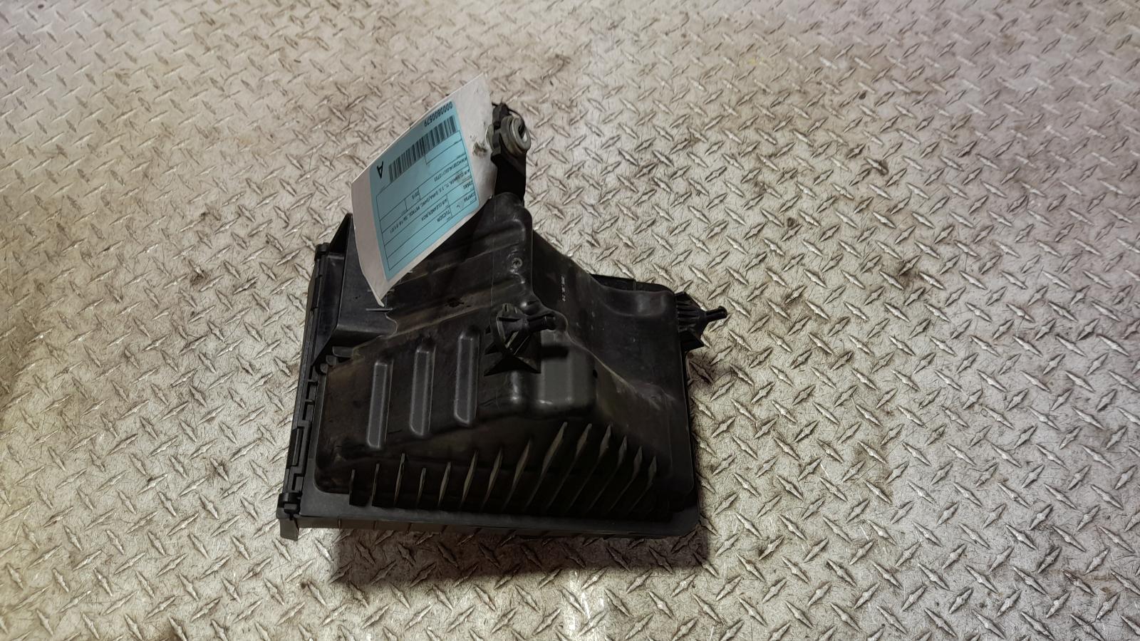 View Auto part Air Cleaner/Box Hyundai Tucson 2015