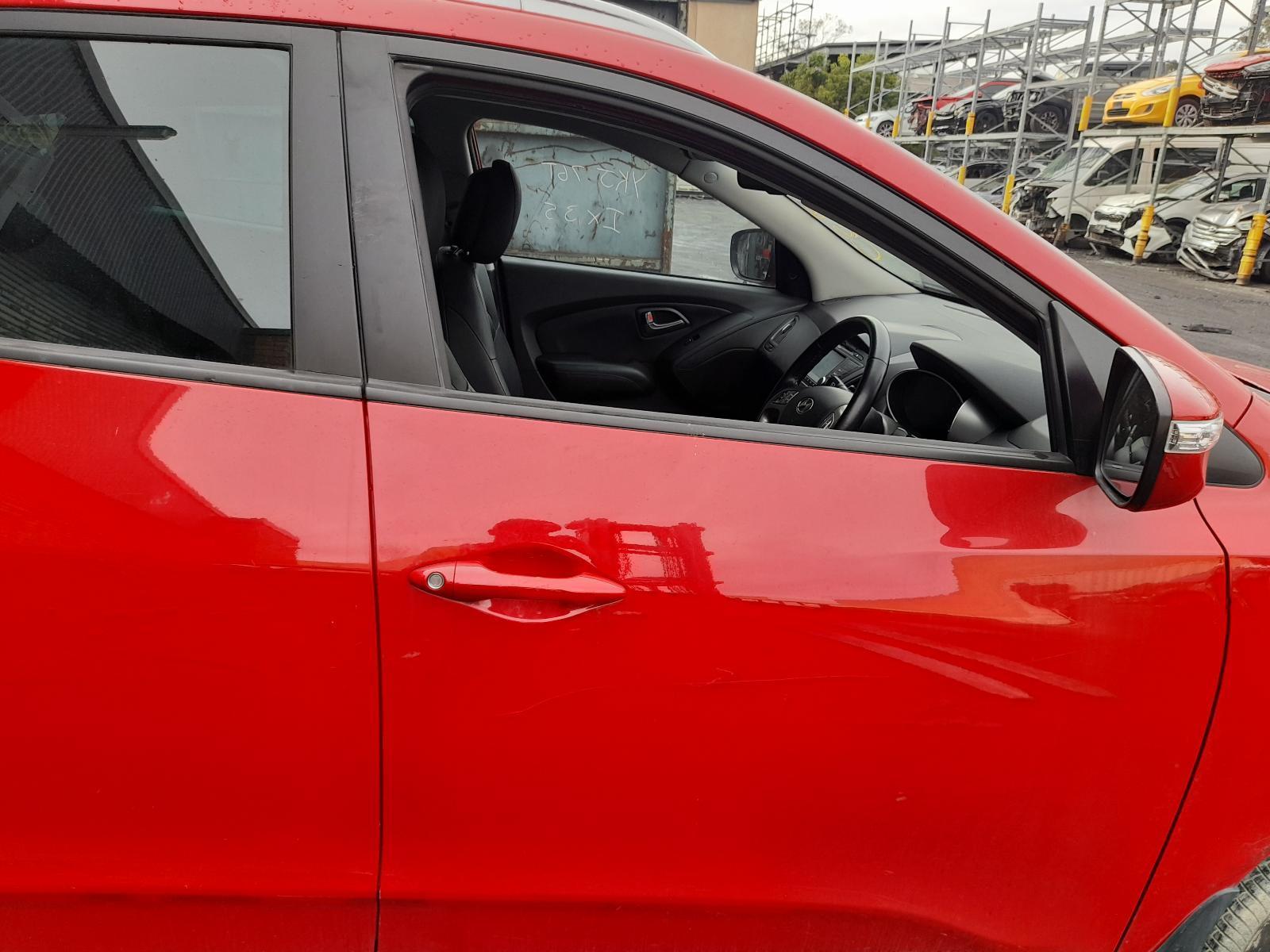 View Auto part Right Front Door Hyundai Ix35 2014
