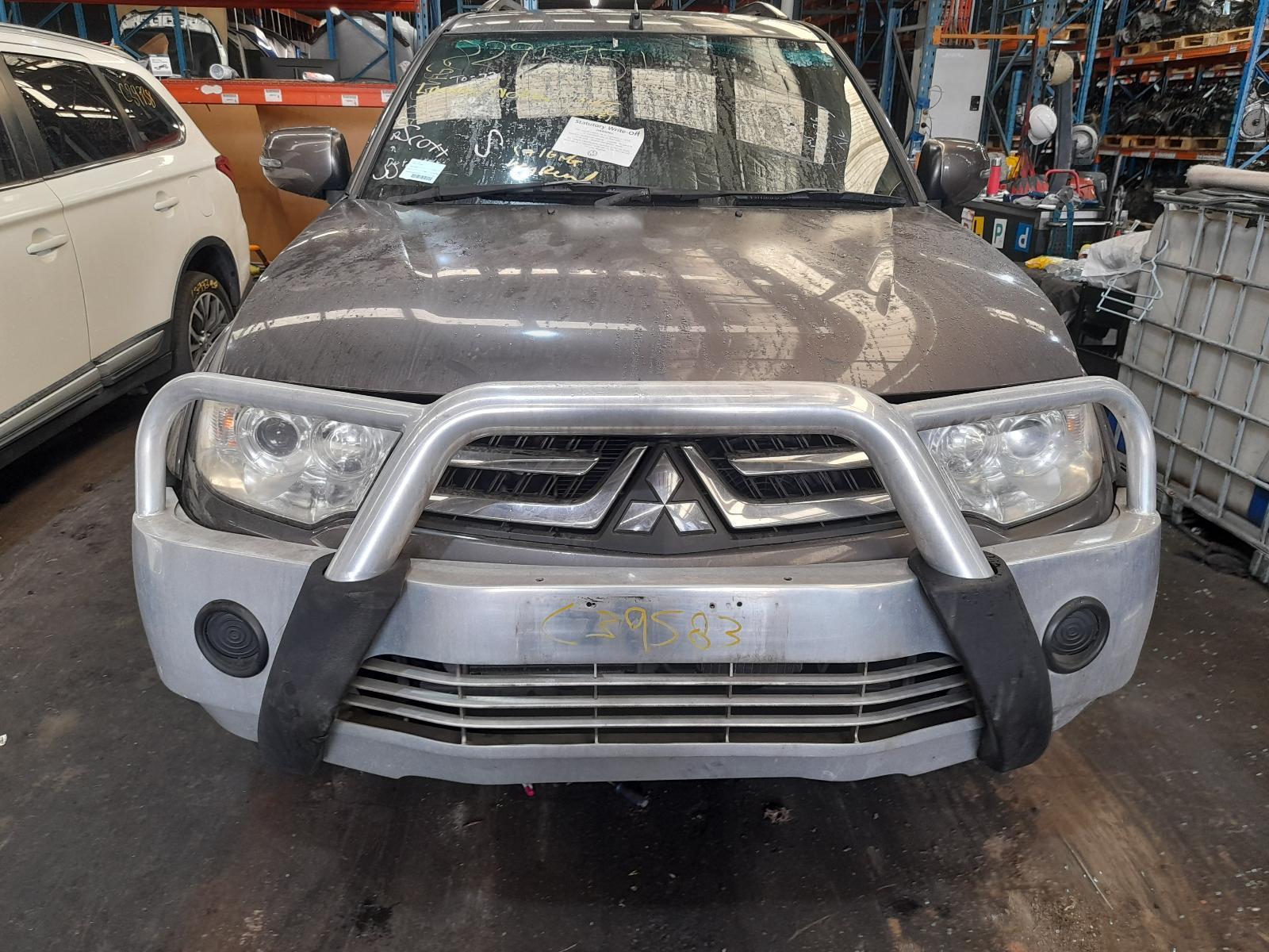 View Auto part Trans/Gearbox Mitsubishi Challenger 2015
