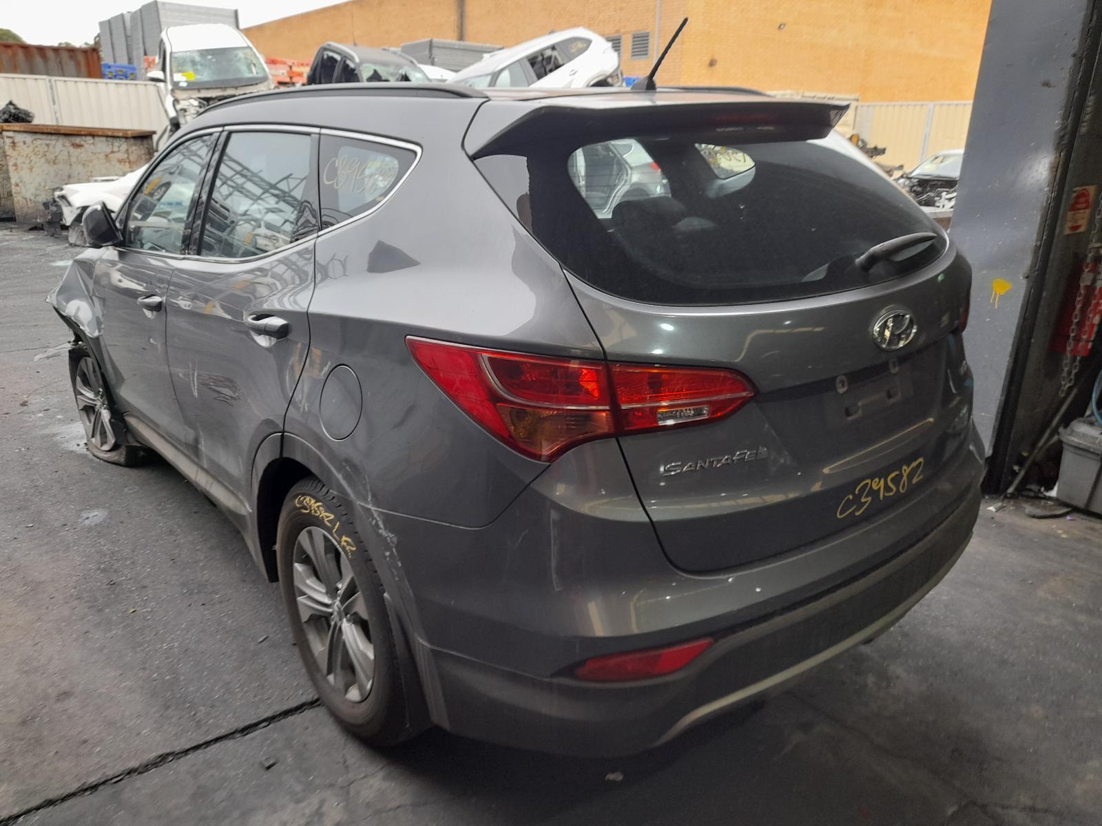 View Auto part Trans/Gearbox Hyundai Santa Fe 2014