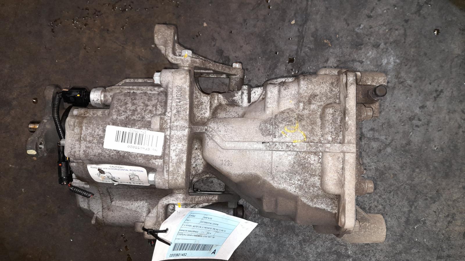 View Auto part Differential Centre Hyundai Santa Fe 2014