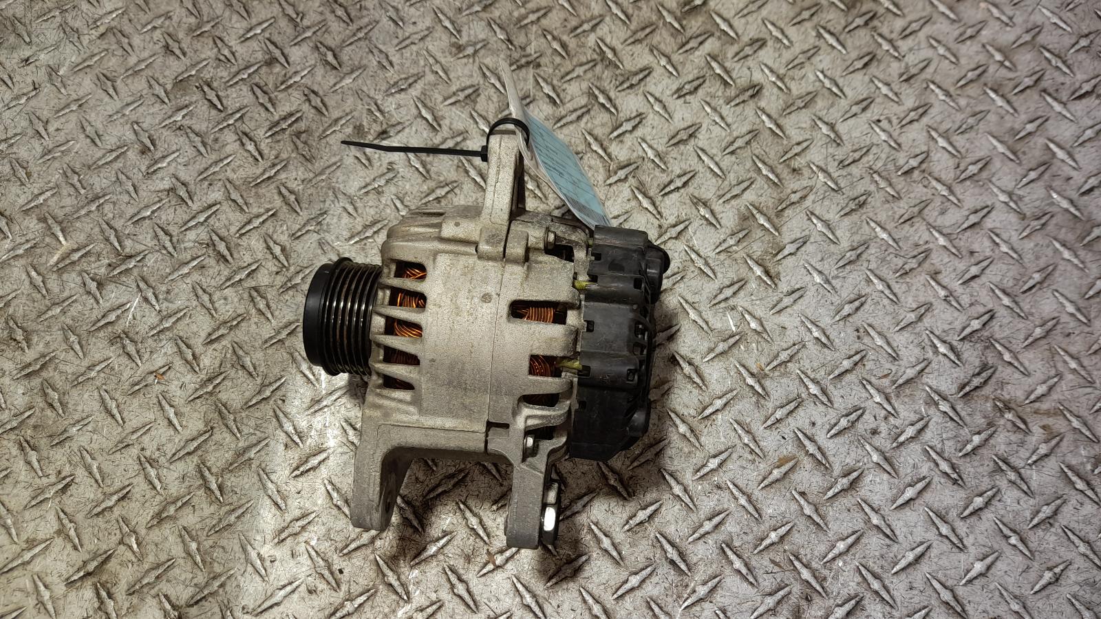 View Auto part Alternator Hyundai I30 2014
